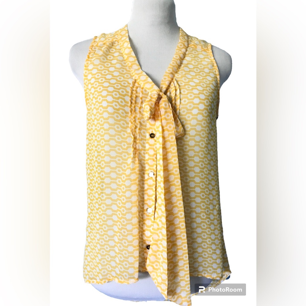 Xhilaration Top